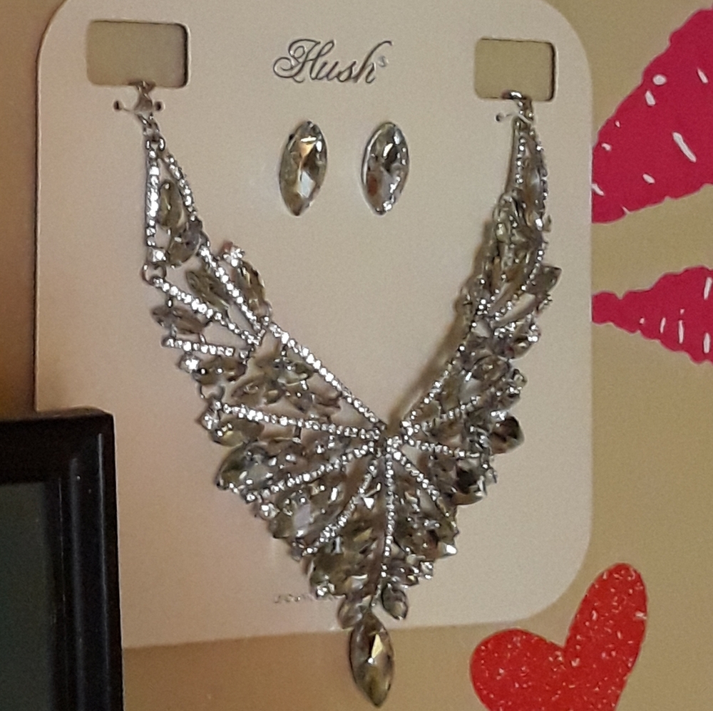 Necklace & EARRING Set